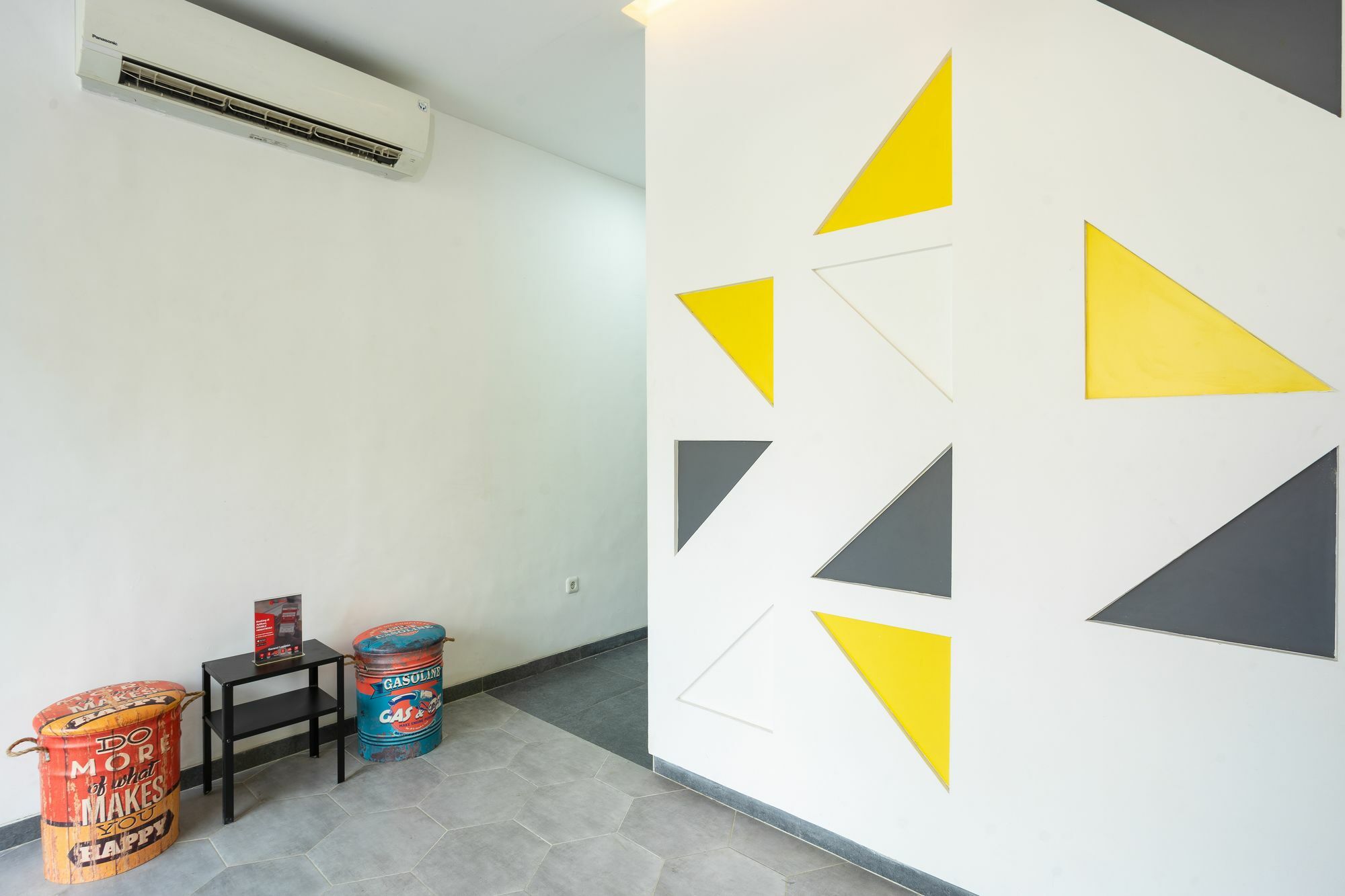 Reddoorz Plus @ Danau Sunter Utara Cakarta Dış mekan fotoğraf