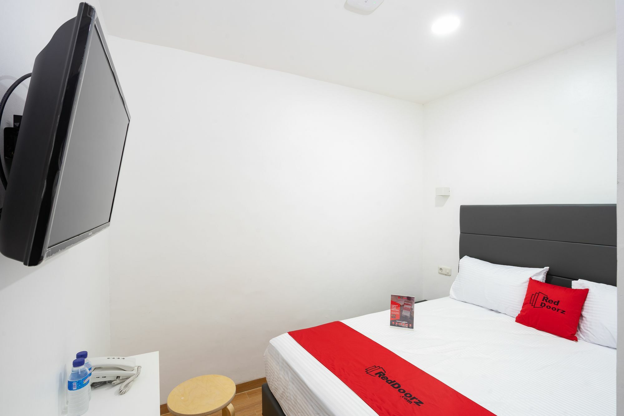Reddoorz Plus @ Danau Sunter Utara Cakarta Dış mekan fotoğraf